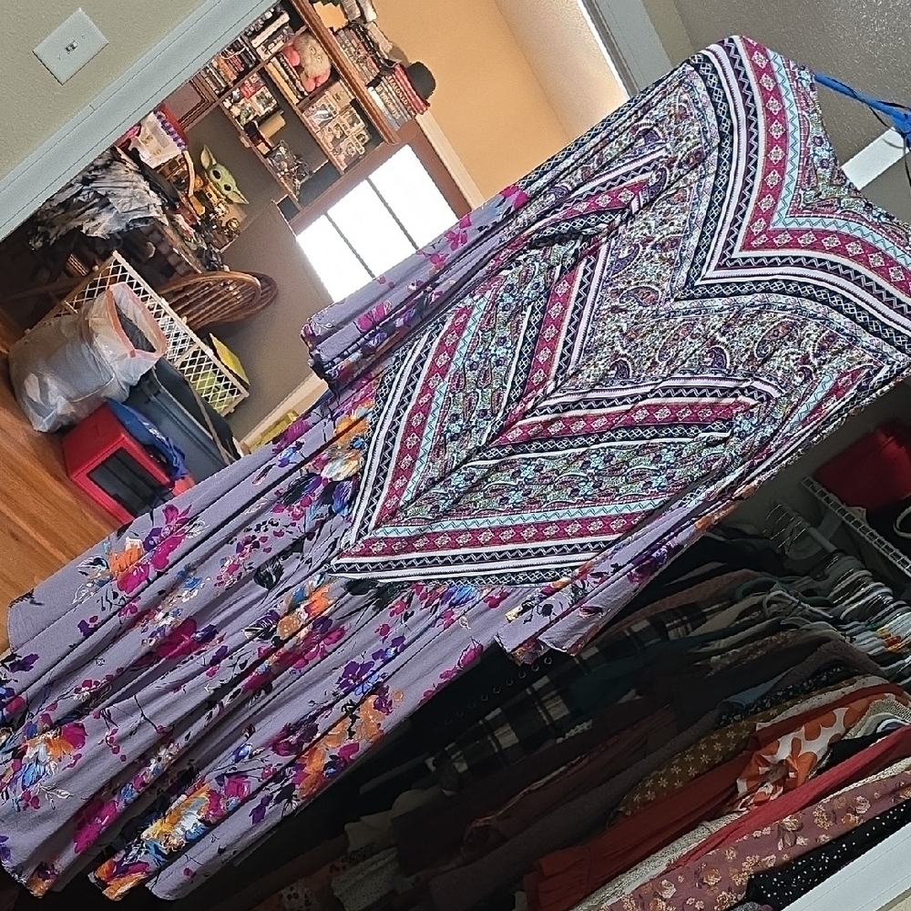 Umgee Multicolor Patterned Top - Picture 2 of 3